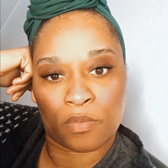 Meet your Posher, Rabiah - Picture 1 of 1